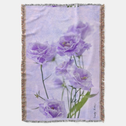 Paarse Campanella Flowers Macro Deken (Voorkant Verticaal)