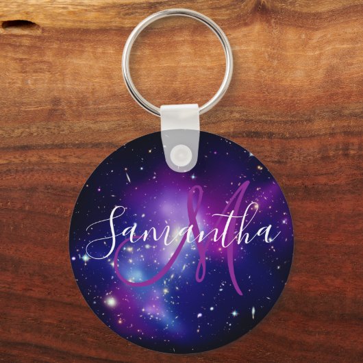 Paarse Celestial Space Photo Monogramed Sleutelhanger (Voorkant)