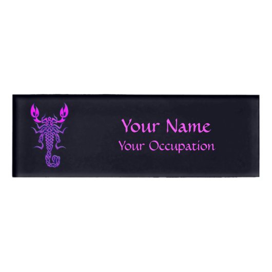 Paarse Celtic Knot Scorpion Naambadge (Voorkant)