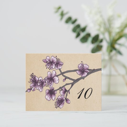 Paarse Cherry Blossom Table Number Briefkaart (Staand voorkant)