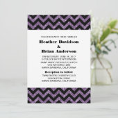 Paarse Chevron Glitter Wedding Invite Kaart (Staand voorkant)