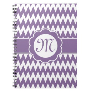 Paarse Chevron Pattern & Monogram Flower Notitieboek