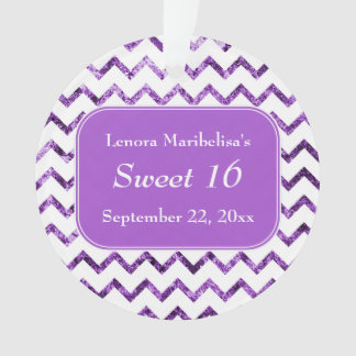 Paarse Chevron Pattern Sweet 16 Ornament