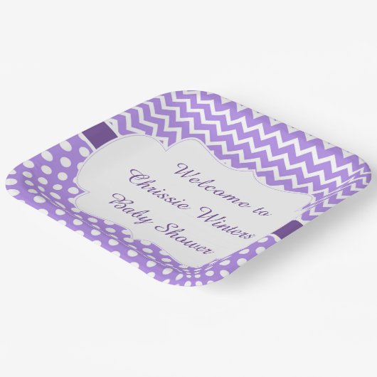 Paarse Chevron & Witte Polka Dots Baby shower Papieren Bordje (Gebogen)