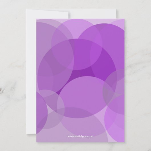 Paarse cirkels met roze Daisy-Baby shower uitnodig Kaart (Achterkant)