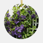 Paarse Clematis aan een Tralie Keramisch Ornament (Voorkant)
