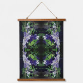 Paarse clematis op hek in zonlicht Abstract Hangend Wandkleed (Voorkant)