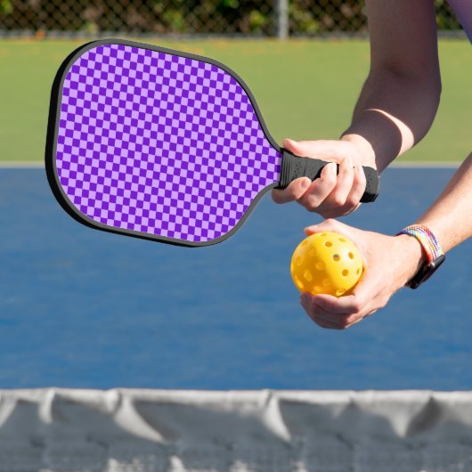 Paarse combinatiecontrolelijst met STaylor Pickleball Paddle (Insitu)
