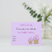 Paarse Cupcake Birthday Party Invitation Kaart (Staand voorkant)