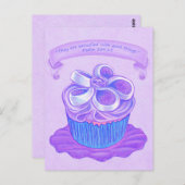 Paarse Cupcake op Bord 4 ~ Het Briefkaart van de M (Voorkant / Achterkant)