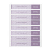 Paarse cupcake strooit wikkel rond labels (Vel)