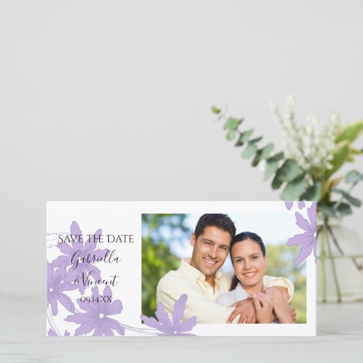 Paarse dagen op het witte huwelijk sparen de datum save the date (Staand voorkant)