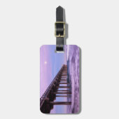 Paarse dageraad over pier, Californië Bagagelabel (Voorkant verticaal)