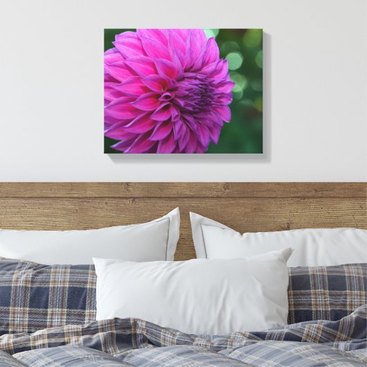 Paarse dahlia canvas afdruk (Insitu (Slaapkamer))