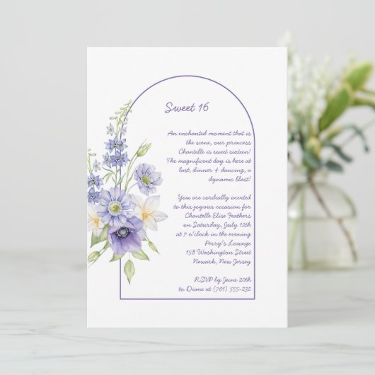 Paarse Daisies, Anemones, Floral Arch Sweet 16 Kaart (Staand voorkant)