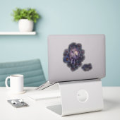 Paarse Daisies Slapende Zeemeermin Sticker (Laptop op bureau)