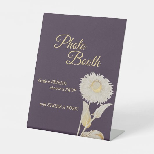 Paarse Daisy Antiek Weddenschap Foto Booth Reclamebord Met Voetstuk (Voorkant)