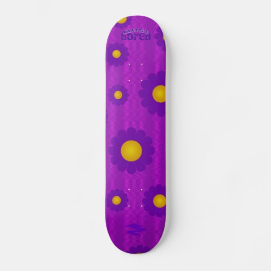 Paarse Daisy Brattle Bored Skateboard (Voorkant)