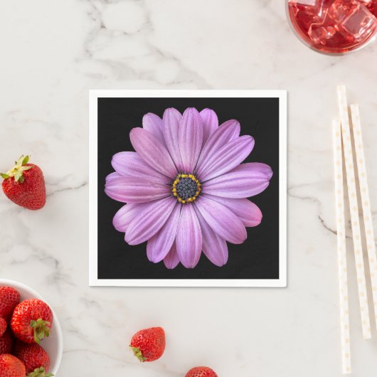 Paarse Daisy over het papier van de Zwarte Partij  Servet (Insitu)