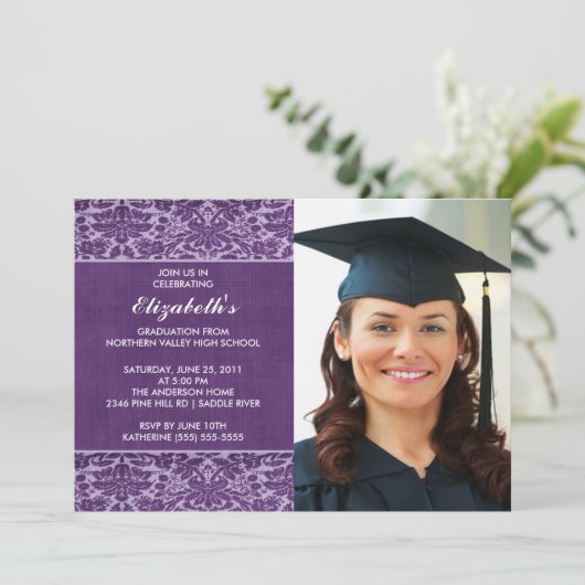 Paarse Damask Afstuderen Uitnodiging met foto (Staand voorkant)