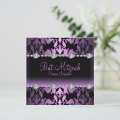 Paarse Damask & Diamond Bat Mitzvah Uitnodigen Kaart (Staand voorkant)