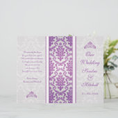 Paarse damesvraag over het zilveren weddenschap-pr (Staand voorkant)