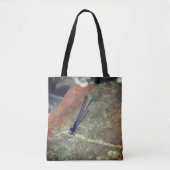 Paarse Damselfly gooit de rots dicht Tote Bag (Voorkant)