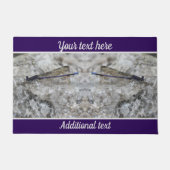 Paarse Damselfly on Quartz Rock op maat Deurmat (Voorkant)