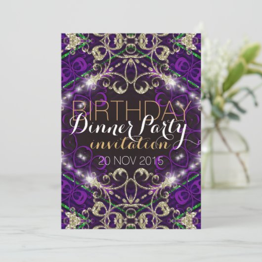 Paarse Decor Royale Birthday Dinner Party nodigt u Kaart (Staand voorkant)