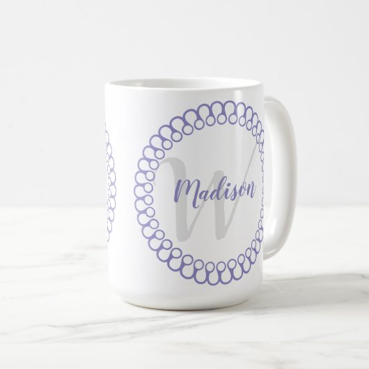 Paarse Decoratieve Cirkel Personaliseer Monogram M Koffiemok (Voorkant rechts)