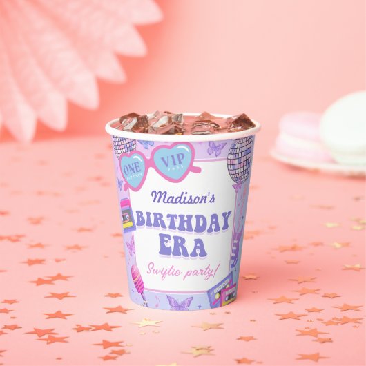 Paarse disco in mijn verjaardagstijd papieren bekers (Insitu)
