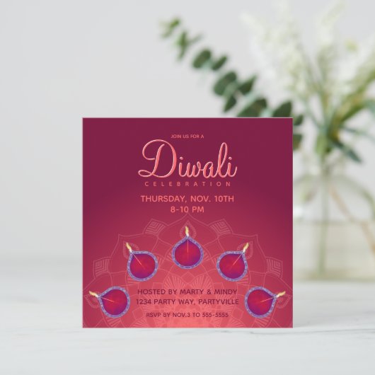 Paarse Diyas op Rangoli Kaart (Staand voorkant)