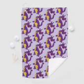 Paarse Draak Ontwerp Elke Kleur Achtergrond Golfhanddoek (Insitu)
