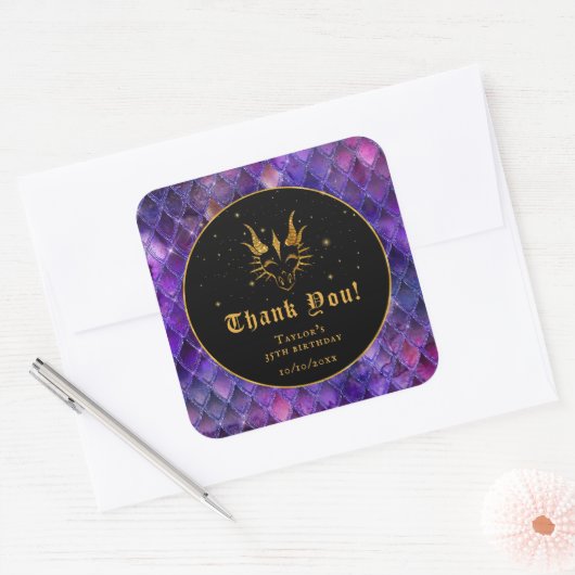 Paarse Dragon Scales Gouden Verjaardag Dank u Vierkante Sticker (Envelop)