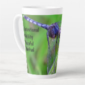 Paarse Dragonfly Spirit vertrekt latte Mok (Linkerhoek)