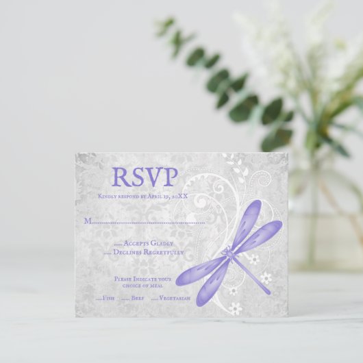 Paarse Dragonfly Wedding RSVP Kaart (Staand voorkant)