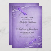Paarse Dragonfly zwemt rond de dag waarop de datum Save The Date (Voorkant / Achterkant)