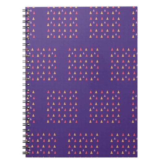 Paarse driehoek geometrisch patroon notitieboek (Voorkant)