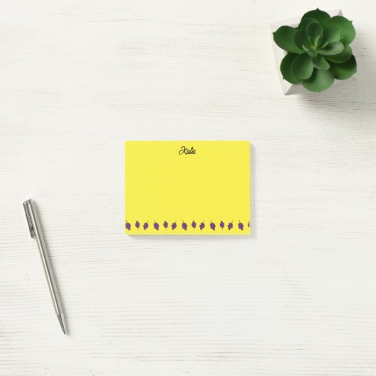 Paarse druiven gepersonaliseerd geel post-it® notes (Kantoor)