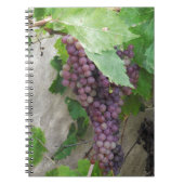 Paarse druiven op wijn notitieboek (Voorkant)