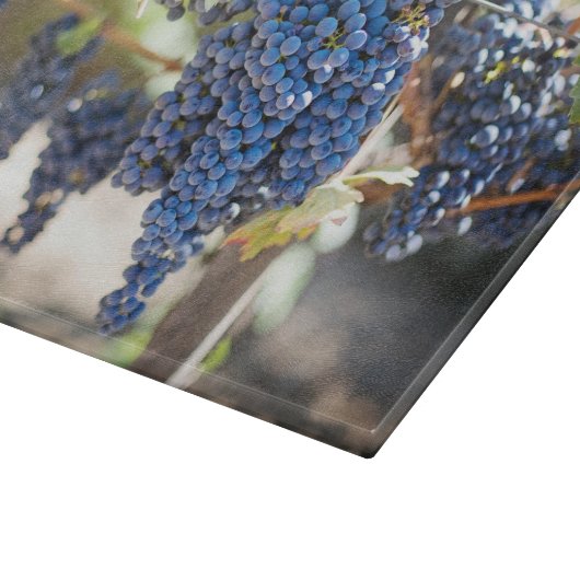 Paarse druiven, snijvlak snijplank (Hoek)