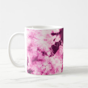 Paarse dye batik stof voor achtergrond en tex koffiemok