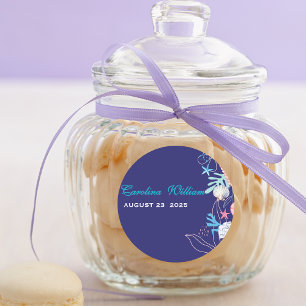 Paarse een kleine parel onder het zeeen baby showe ronde sticker