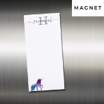 Paarse eenhoorn witte roze monogram magnetisch notitieblok<br><div class="desc">Een fantasie eenhoorn in turquoise, paars en een beetje roze. Witte achtergrond. Geef Jouw naam en monogram een persoonlijk tintje in paars en grijs. De naam wordt geschreven met een trendy hand lettered stijlmanuscript met swashes. Om de spoelbeurten te houden schrap slechts de steekproefnaam, verlaat de ruimten of emoji's voor...</div>