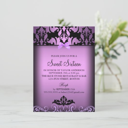 Paarse Elegant Damask Sweet Sixteen Party Nodig ui Kaart (Staand voorkant)