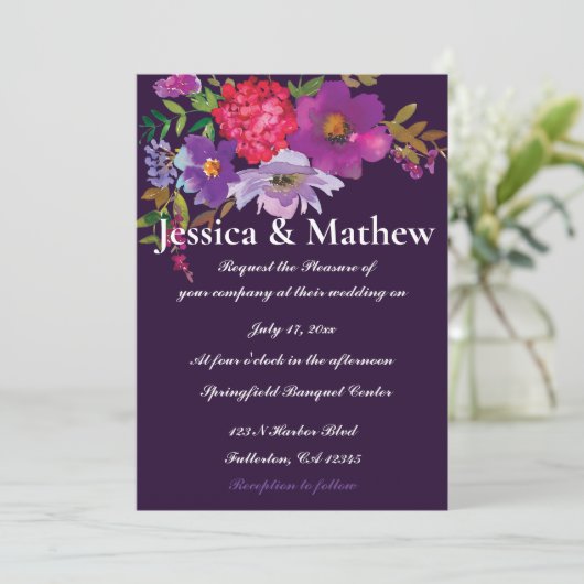 Paarse Elegant Flower Floral Wedding Invitation Kaart (Staand voorkant)