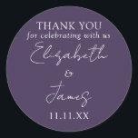 Paarse Elegant Script Wedding Bedankt Ronde Sticker<br><div class="desc">Deze paarse minimalistische elegante script bruiloft bedankje sticker kan worden gepersonaliseerd met uw informatie in chique typografie. Ontworpen door Thisnotme©</div>