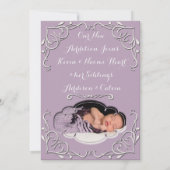 Paarse Elegant Scroll Baby Birth Announding Kaart (Achterkant)