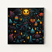 Paarse en blauw griezelig Halloween patroon Notitieboek (Achterkant)