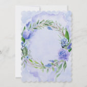 Paarse en blauwe bloemige platte Save The Date kaa (Achterkant)